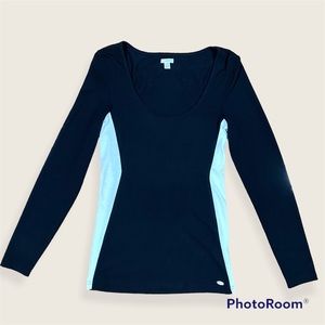 GUESS LADIES TOP SIZE XS